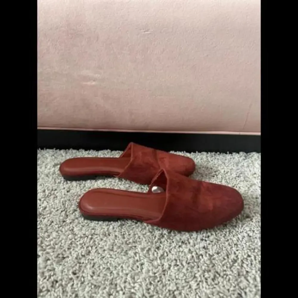 a new‎ day - Burgundy Slides